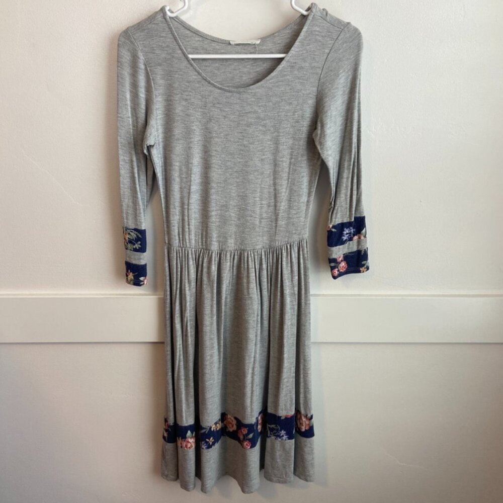 Reborn J Gray & Floral Quarter Sleeve Mini Dress